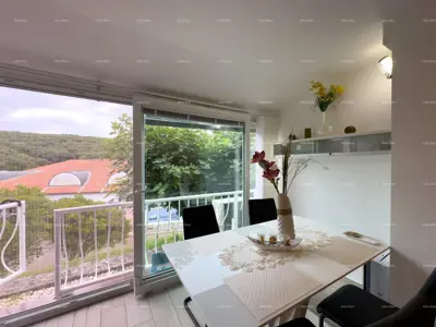 Apartment in Duga Uvala, renovated and furnished with custom-made furniture - 15