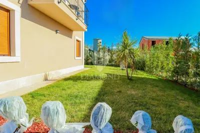 Vila 194 m², Novigrad - bazen i pogled na more - 21