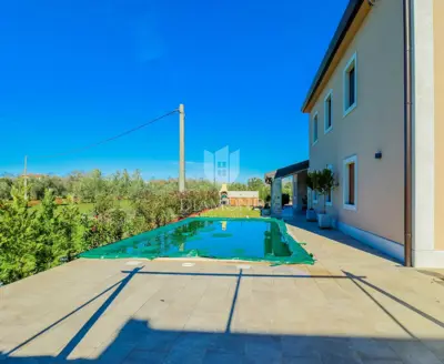 Vila 194 m², Novigrad - bazen i pogled na more - 20