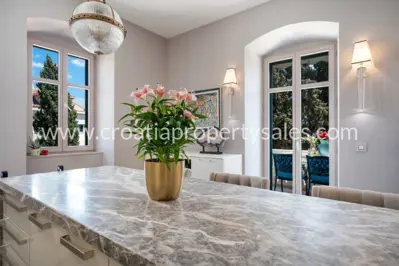 Stan 116 m², Split - luksuzna vila i pogled na grad - 7