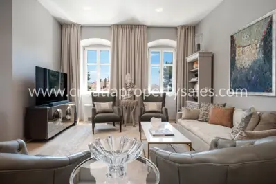 Stan 116 m², Split - luksuzna vila i pogled na grad - 3