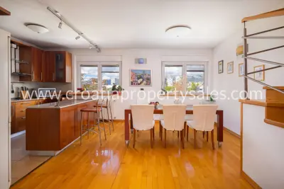 Apartment 150 m², Split center - two-level with city views - 7