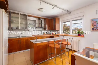 Apartment 150 m², Split center - two-level with city views - 8
