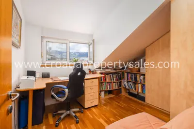Apartment 150 m², Split center - two-level with city views - 16