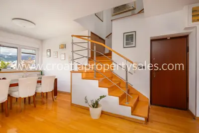 Apartment 150 m², Split center - two-level with city views - 6
