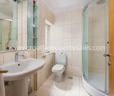 Apartment 150 m², Split center - two-level with city views - 10