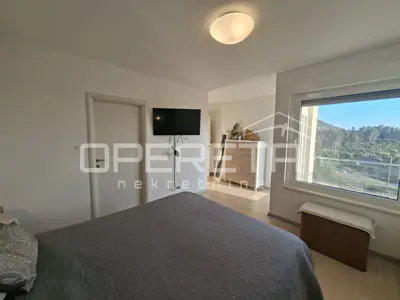 Villa s bazenom, zatvorenim kominom i pogledoma na Split - 5