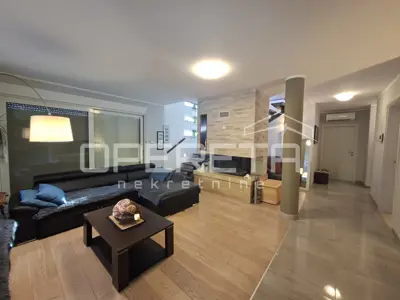 Villa s bazenom, zatvorenim kominom i pogledoma na Split - 3