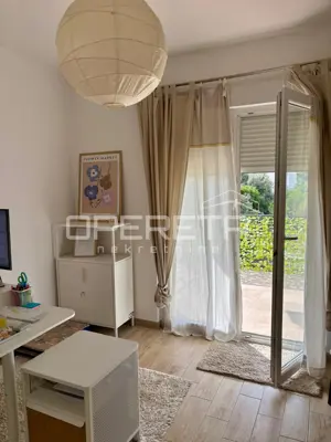 Stan 91 m², Petrčane - 180 m od mora i vrt - 9