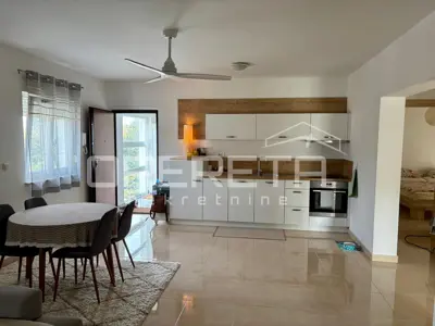 Stan 91 m², Petrčane - 180 m od mora i vrt - 4