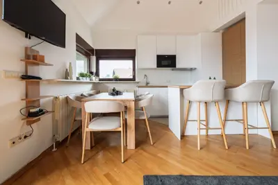 Miete, Zagreb, Maksimir – Dreizimmerwohnung in einem Haus, 71,87 m², im zweiten Stock. - 3