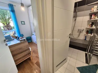 Apartment 66 m², Njivice - 2 bedrooms, garden area - 21