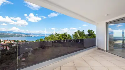 Penthouse 245 m², Opatija - sea view and terrace