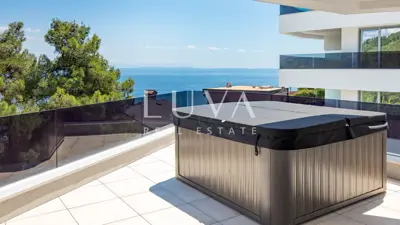 Penthouse 245 m², Opatija - pogled na more i terasa - 2