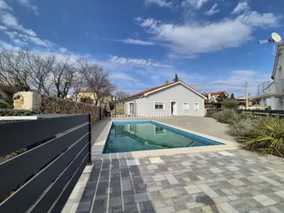 House for sale in Vrbnik, 90 m²