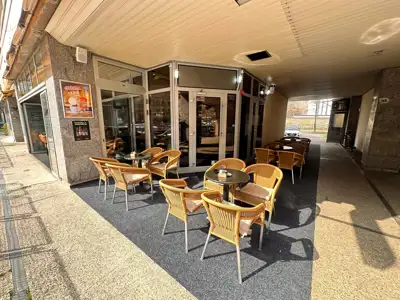 Café 31 m², Martinovka, Trnje - Terrasse 30 m²