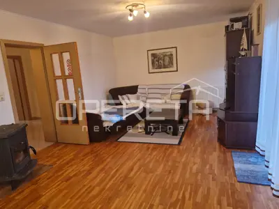 Lovran – Stan s pogledom na more, okućnicom, roštiljem i parkirnim mjestom u mir - 8