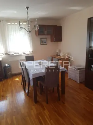 Lovran – Stan s pogledom na more, okućnicom, roštiljem i parkirnim mjestom u mir - 4