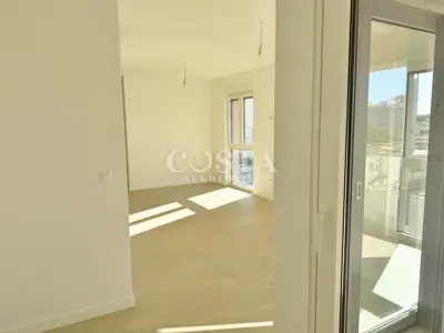 Stan 43,97 m², Višnjik Zadar - novogradnja s liftom i garažom - 2