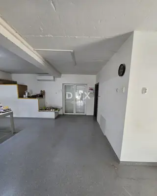 RIJEKA, SUŠAČKA DRAGA - Poslovni prostor 100 m² za najam - 11