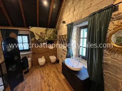 Kamena kuća 80 m², Kaštela centar, 50 m od mora - 11