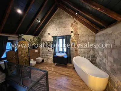 Kamena kuća 80 m², Kaštela centar, 50 m od mora - 10