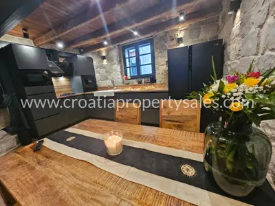 Kamena kuća 80 m², Kaštela centar, 50 m od mora - 7