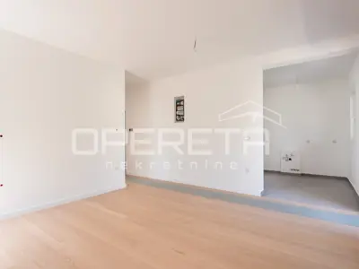 Stan 135 m², Maksimir - vrt i natkrivena terasa - 3
