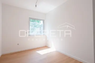 Stan 135 m², Maksimir - vrt i natkrivena terasa - 4
