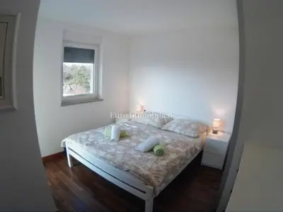 Kuća 260 m², Omišalj - bazen, terasa i ljetna kuhinja - 14