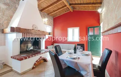 Kuća, Brač, 50 m², 370 000 € - 3