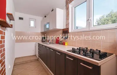 Kuća, Brač, 50 m², 370 000 € - 6