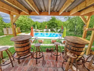 ISTRA, GRAČIŠĆE - Camp in the heart of Istria with rich infrastructure and additional - 2