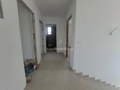Otok Krk - nova samostojeća kuća s bazenom - 4