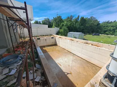 Otok Krk - nova samostojeća kuća s bazenom - 8