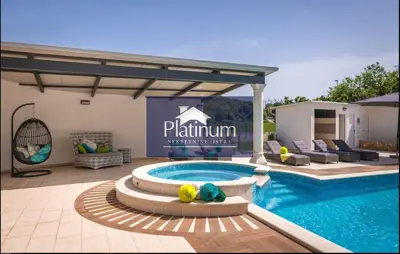 Istra, Pula, Nova Veruda, wunderschöne Villa für die Vermietung - 5