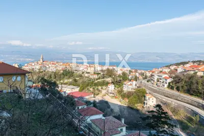 Wohnung 106 m², Vrbnik auf der Insel Krk - Meerblick und Stadtblick