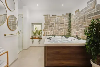 Kamena kuća 180 m², Kaštel Novi - prvi red do mora - 12