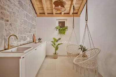 Kamena kuća 180 m², Kaštel Novi - prvi red do mora - 9