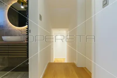 Wohnung zur Miete in Srebrnjak, 157 m² - 6