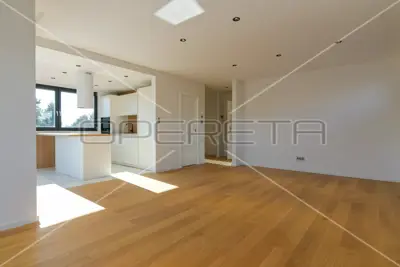 Wohnung zur Miete in Srebrnjak, 157 m² - 5