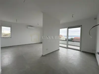 Stan 103 m², Dramalj - pogled na more i dva balkona - 2