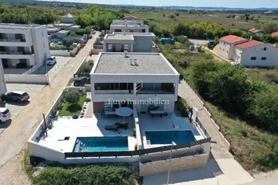 Kuća u Ninu, 120 m od mora i bazen sa slanom vodom - 4