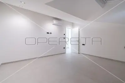 Geraeumige zweigeschossige Wohnung 200 m von den Straenden mit Dachterrasse - 13