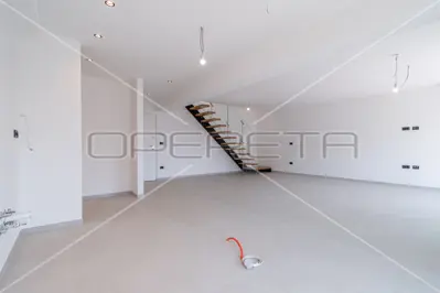 Geraeumige zweigeschossige Wohnung 200 m von den Straenden mit Dachterrasse - 3
