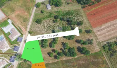 Building plot 1,226 m², Poreč - edge of the construction zone - 2