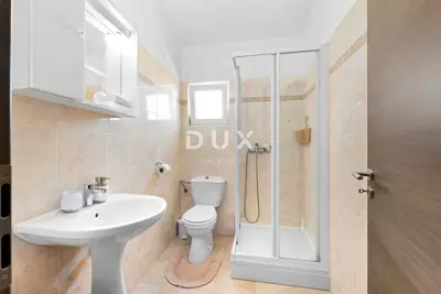 POREČ, FUNTANA - Mediterranean home with rustic details, 238 m² - 20