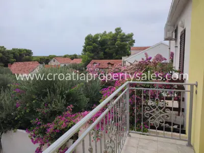 Semi-detached house 50 m², Otok Brač - 200 m from the sea - 5
