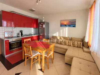 Haus 760 m², Klenovica - 5 Apartments und Meerblick - 7