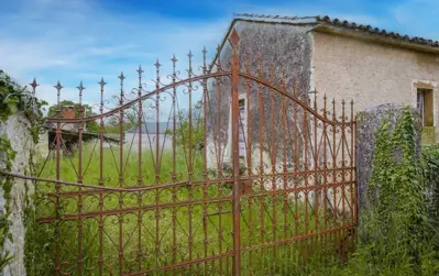 Stone house 200 m², Sveti Lovreč - for complete renovation - 2